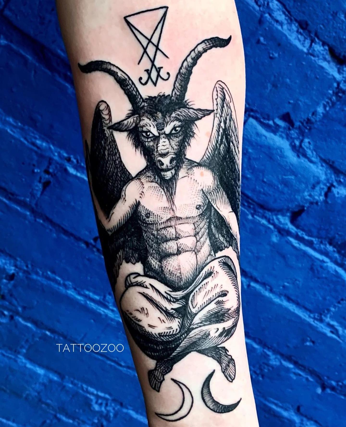 Tattoo by Jason – TATTOO ZOO